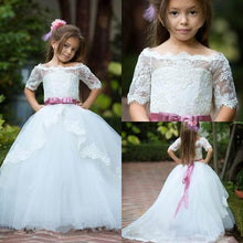 Load image into Gallery viewer, Cute Beauty White Flower Girls Dresses For Wedding With Sash Half Sleeves Lace Tulle Glitz Pageant Gowns
